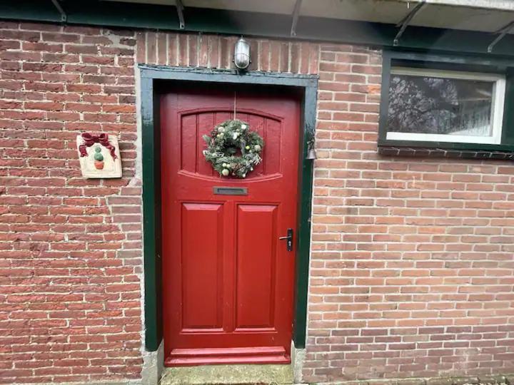 Private Characteristic Farmhouse Near The Lake Andijk Exterior photo